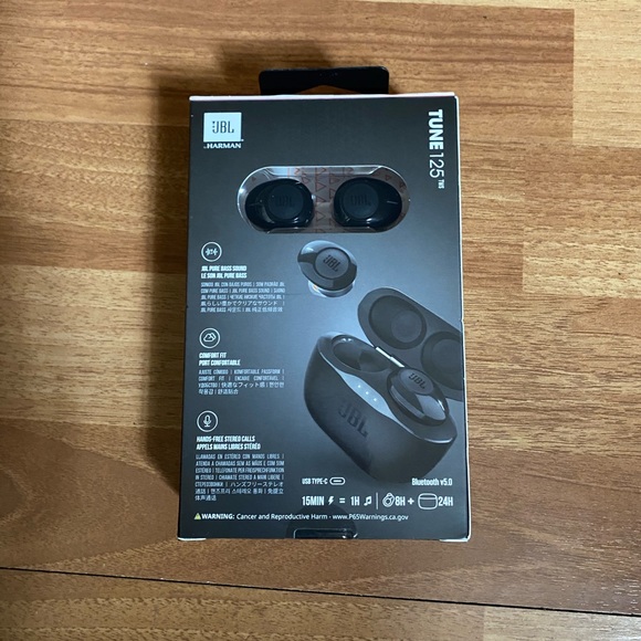 New JBL by harman Tune 125 TWS Wireless Ear Buds - Picture 2 of 4
